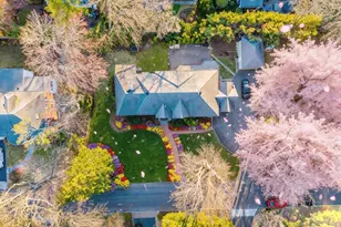 18 Robin Way, Great Neck, NY 11021 - Photo 15