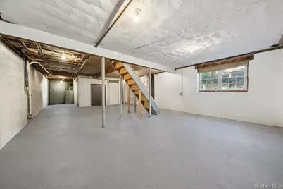 103 Bradley Avenue, White Plains, NY 10607 - Photo 27
