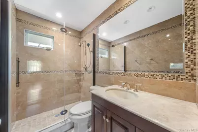 103 Bradley Avenue, White Plains, NY 10607 - Photo 21