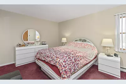 191 Hawthorne Street, Mastic, NY 11950 - Photo 7