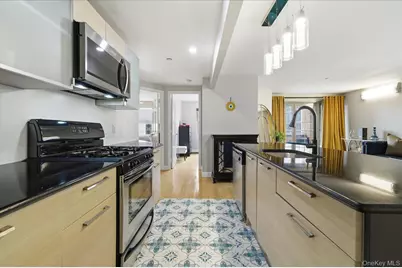 8375 117th Street #6F, Kew Gardens, NY 11418 - Photo 3