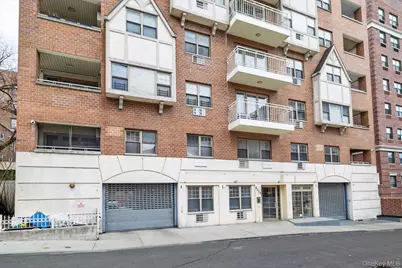 8375 117th Street #6F, Kew Gardens, NY 11418 - Photo 1