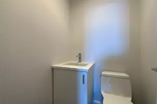 271-10 Grand Central Pkwy, Floral Park, NY 11005 - Photo 11