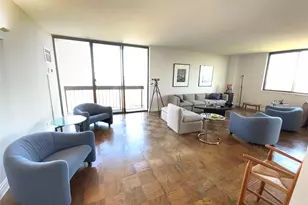 271-10 Grand Central Pkwy, Floral Park, NY 11005 - Photo 5