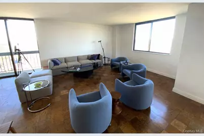 27110 Grand Central Parkway #18E, Floral Park, NY 11005 - Photo 5