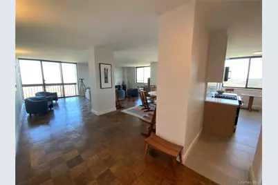 27110 Grand Central Parkway #18E, Floral Park, NY 11005 - Photo 3