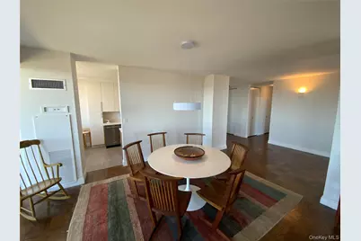 27110 Grand Central Parkway #18E, Floral Park, NY 11005 - Photo 7