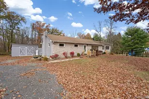 7 Red Top Rd, Wallkill, NY 12589 - Photo 3