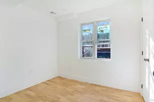 1011 E 221st St, Bronx, NY 10469 - Photo 11