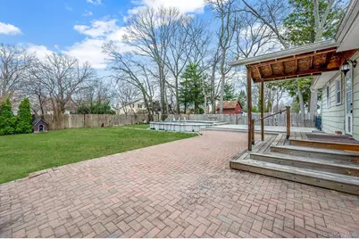 317 Centre Avenue, Lindenhurst, NY 11757 - Photo 7