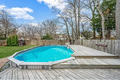 317 Centre Avenue, Lindenhurst, NY 11757 - Photo 13