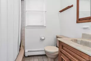 247 Knollwood Ln, Seaford, NY 11783 - Photo 15