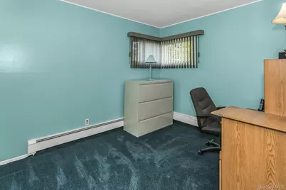 247 Knollwood Lane, Seaford, NY 11783 - Photo 13