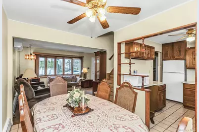 247 Knollwood Lane, Seaford, NY 11783 - Photo 7