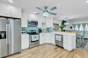 35 Grant Blvd, Hampton Bays, NY 11946 - Photo 11