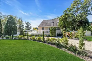 35 Grant Blvd, Hampton Bays, NY 11946 - Photo 5
