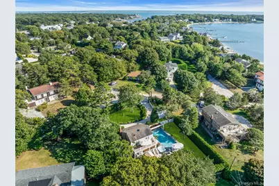 35 Grant Boulevard, Hampton Bays, NY 11946 - Photo 37