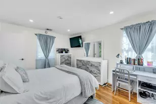 35 Grant Blvd, Hampton Bays, NY 11946 - Photo 13