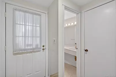 169 Treetop Circle, Nanuet, NY 10954 - Photo 29