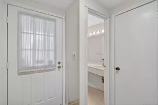 169 Treetop Cir, Nanuet, NY 10954 - Photo 29