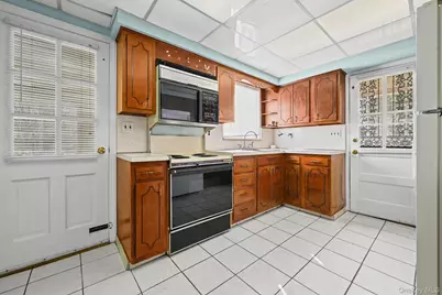 544 Birch Street, West Hempstead, NY 11552 - Photo 9