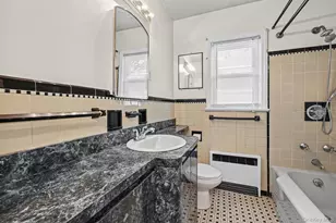 544 Birch St, West Hempstead, NY 11552 - Photo 13