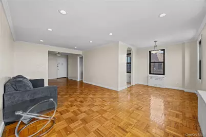 2835 Webb Avenue #9E, Bronx, NY 10468 - Photo 9