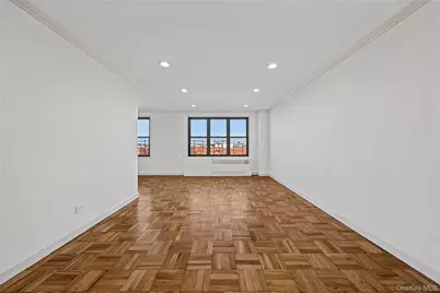 2835 Webb Avenue #9E, Bronx, NY 10468 - Photo 11