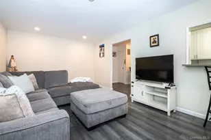 450 Pelham Rd, New Rochelle, NY 10805 - Photo 11