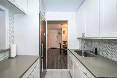 450 Pelham Road #3H, New Rochelle, NY 10805 - Photo 7