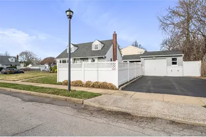 832 Stratford Drive, East Meadow, NY 11554 - Photo 19