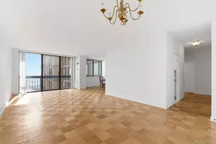 271-10 Grand Central Pkwy, Floral Park, NY 11005 - Photo 9