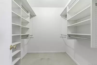 27110 Grand Central Parkway #26A, Floral Park, NY 11005 - Photo 13