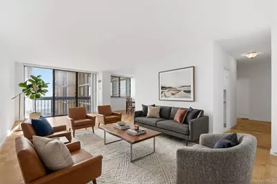 27110 Grand Central Parkway #26A, Floral Park, NY 11005 - Photo 3