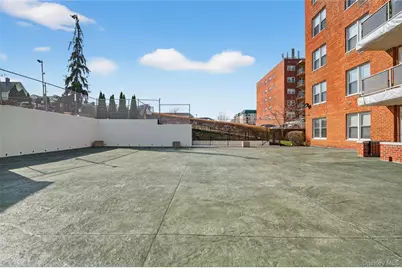 360 Westchester Avenue #122, Port Chester, NY 10573 - Photo 35