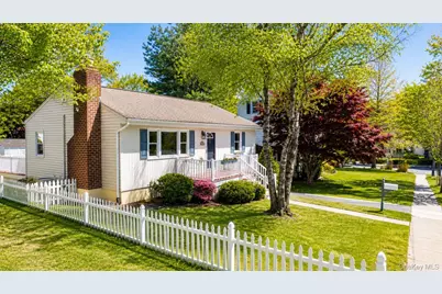 8 Seneca Avenue, White Plains, NY 10603 - Photo 3