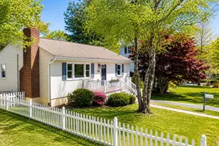 8 Seneca Ave, White Plains, NY 10603 - Photo 3