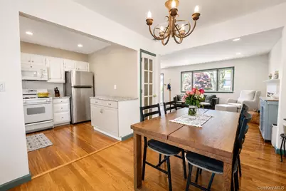 8 Seneca Avenue, White Plains, NY 10603 - Photo 9
