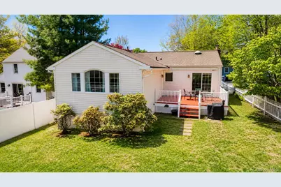 8 Seneca Avenue, White Plains, NY 10603 - Photo 23