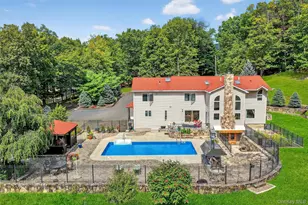 22 Skahen Dr, Tomkins Cove, NY 10986 - Photo 5