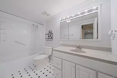 8 Birchwood Road, Medford, NY 11763 - Photo 21