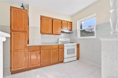 136-76 71st Road, Kew Gardens, NY 11367 - Photo 5