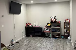 210 Chestnut St, Port Chester, NY 10573 - Photo 9