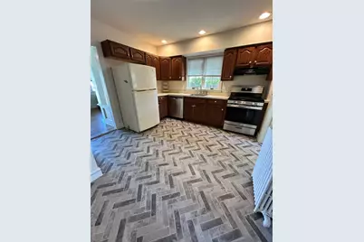 24 Arnold Avenue, West Babylon, NY 11704 - Photo 5