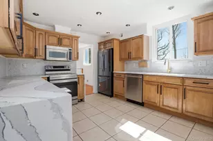 1418 Fox Glen Dr, Hartsdale, NY 10530 - Photo 3