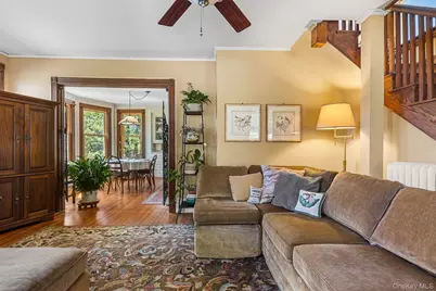 17 Upland Avenue, White Plains, NY 10604 - Photo 9