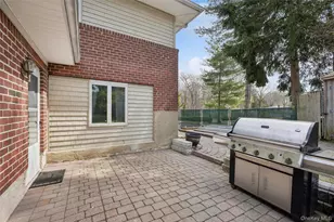 6 Viola Dr, Glen Cove, NY 11542 - Photo 35