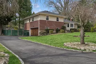 6 Viola Dr, Glen Cove, NY 11542 - Photo 3