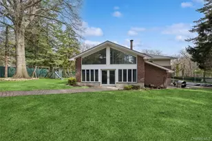 6 Viola Dr, Glen Cove, NY 11542 - Photo 29