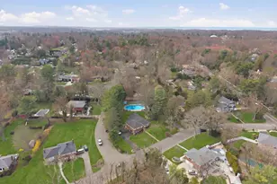 6 Viola Dr, Glen Cove, NY 11542 - Photo 43